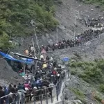 Amarnath Yatra Accident: अमरनाथ यात्रा जा रही बस जम्म-कश्मीर में हादसे का शिकार! सड़क से फिसलकर घर पर गिरी, 39 श्रद्धालु घायल