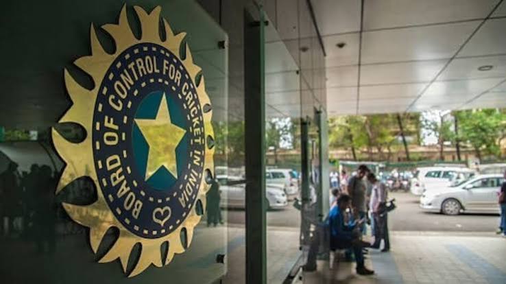 Read more about the article BCCI ने घरेलू क्रिकेट टूर्नामेंटों की टाइटल स्पॉन्सरशिप के लिए जारी किया टेंडर