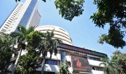 कॉर्पोरेट आय रिपोर्ट पर टिकी दुनिया की नजर, वैश्विक बाजारों की दिशा तय करेंगे तिमाही नतीजे