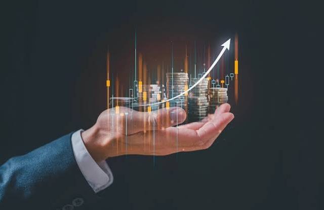 CRISIL का अनुमान: Q1 FY27 में भारत इंक की आय 11–11.5% बढ़ सकती है, कॉर्पोरेट सेक्टर में दिखी मजबूती