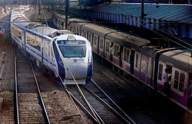 Mumbai Local Train Update: मुंबईकरों के लिए बड़ी खुशखबरी! अब दौड़ेगी वंदे मेट्रो AC लोकल, जानें कब तक तैयार होगी पूरी फ्लीट
